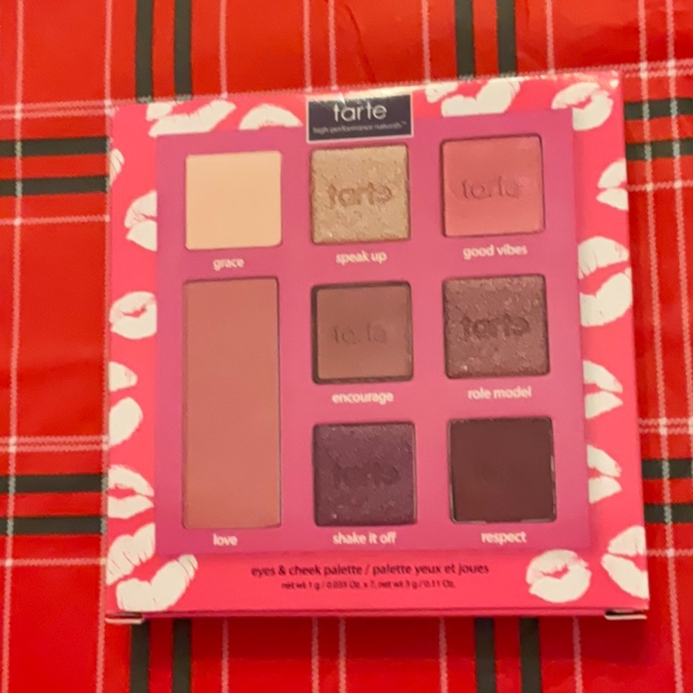 NWT Tarte leave your mark vII Eye and cheek palette